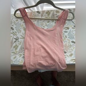 Lululemon it’s a tie tank pink peony. Size 6.